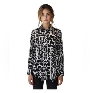 H&M patterned button up blouse